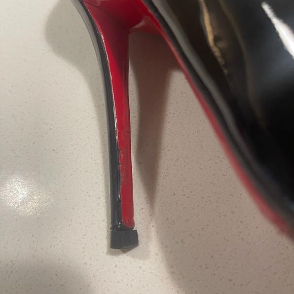 Christian Louboutin Almond Toe Patent Pump - Picture 3 of 7